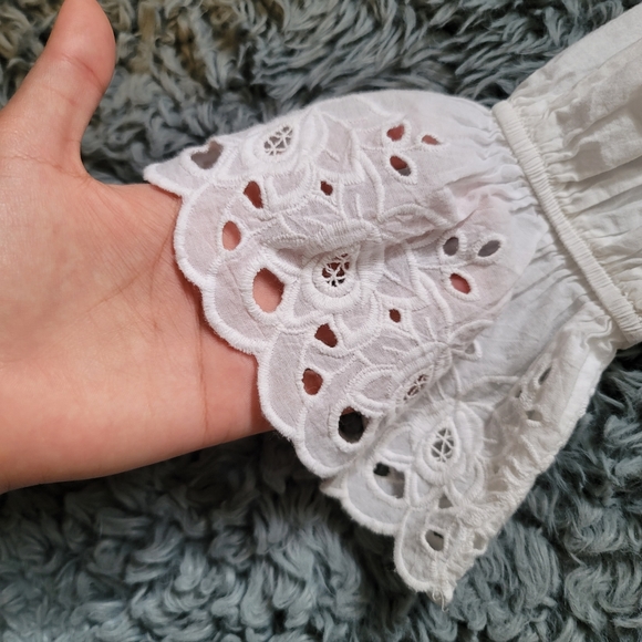 SHEIN eyelet Ruffle Trim blouse - Picture 6 of 16